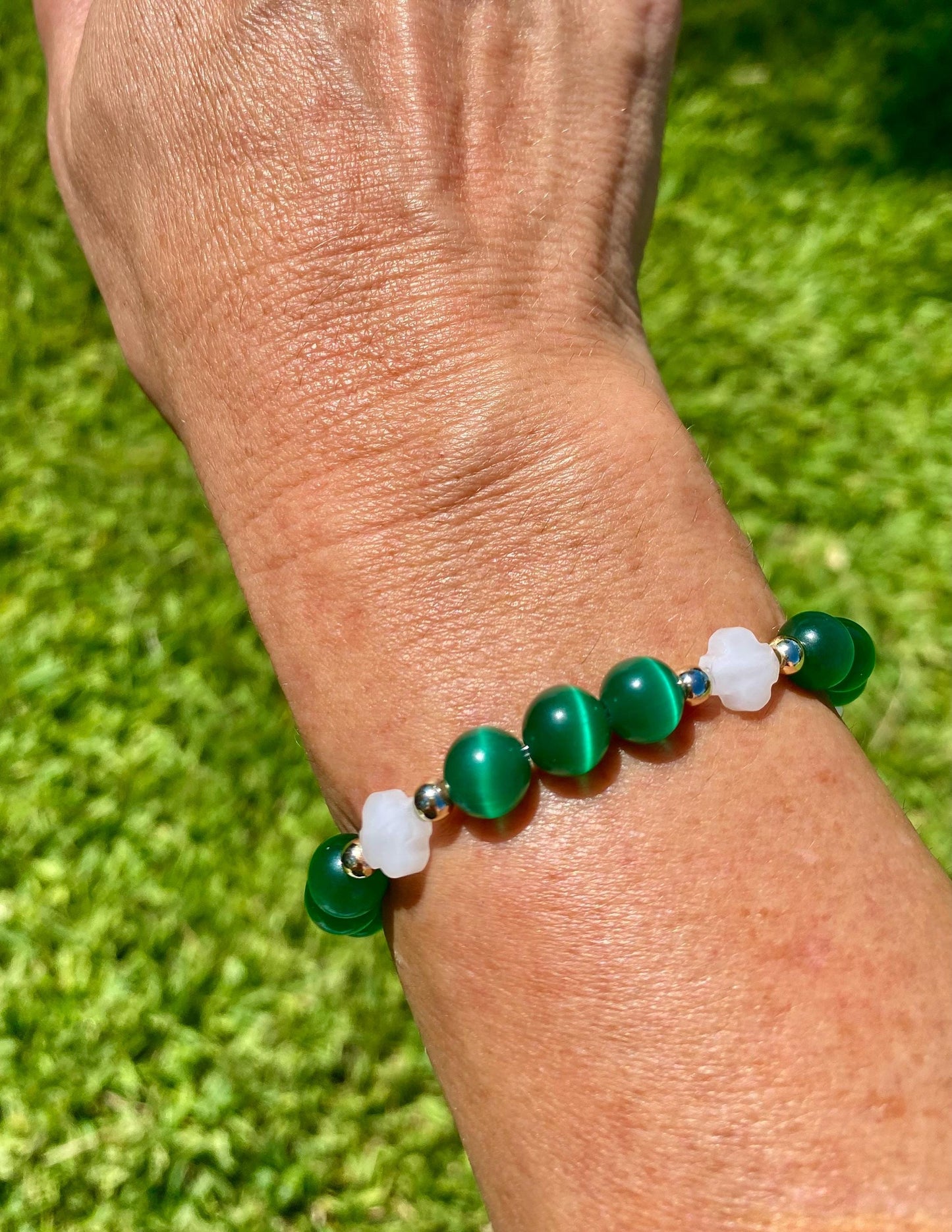 Emerald Green Cat's Eye Bracelet, 14K Gold Filled, Glass Clover Charm