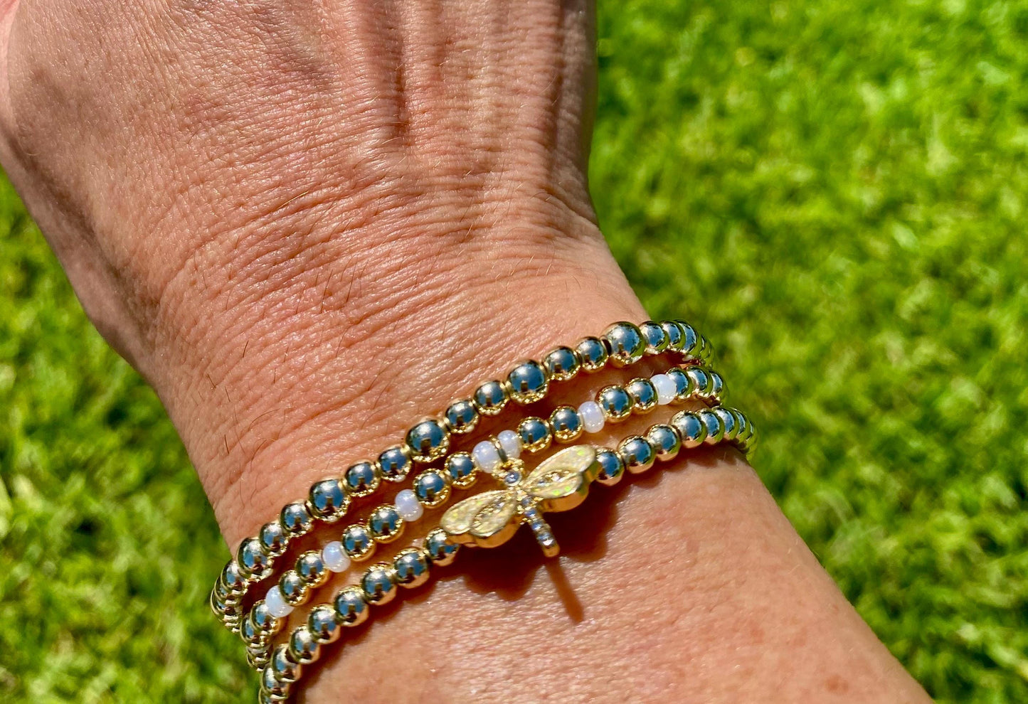 Dragonfly Charm Bracelet: 14K Gold Filled Beaded Bracelet with  Pearl Czech Glass and Center Charm.