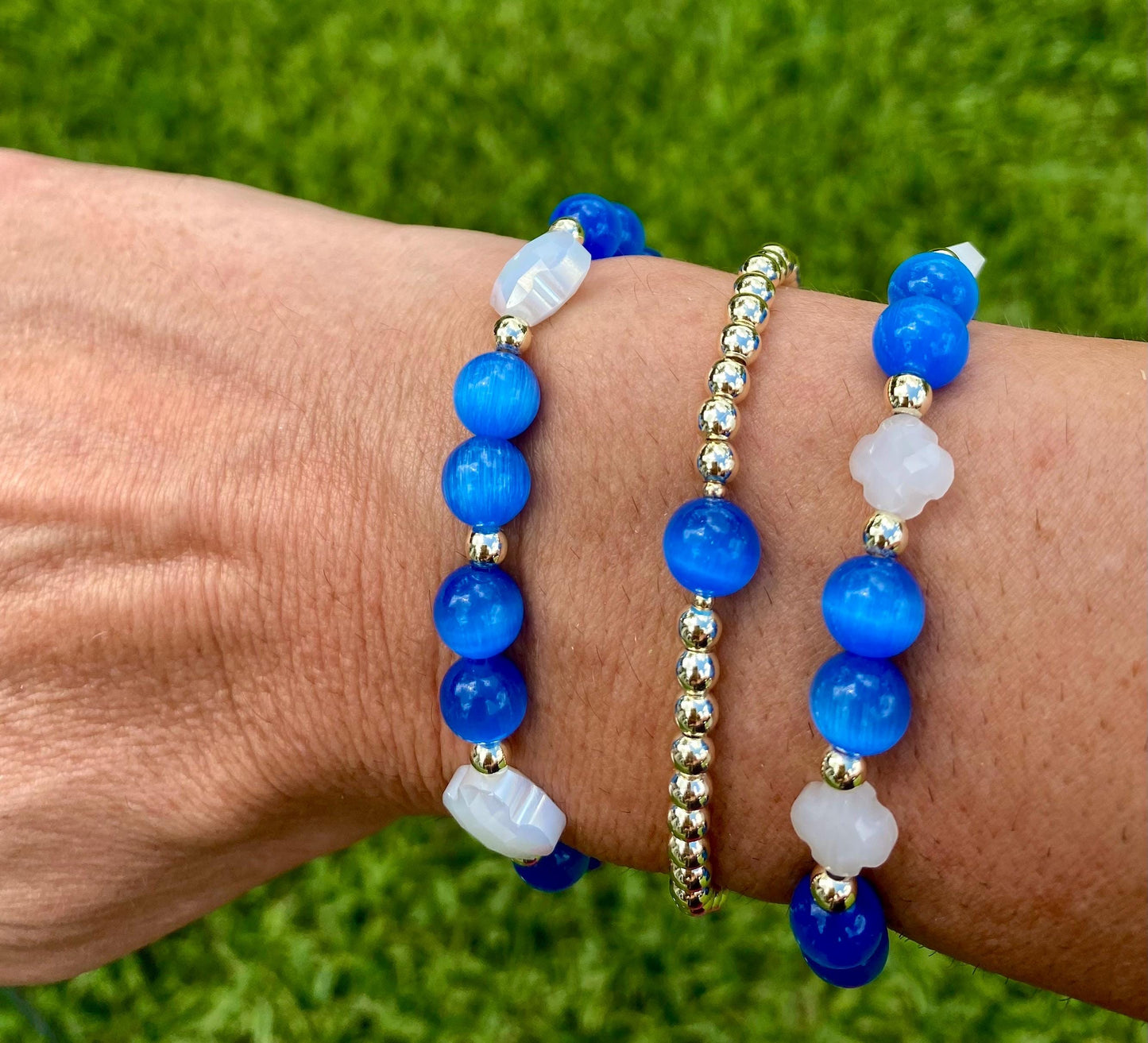 Blue Sapphire Gemstone Beaded Bracelet: 14K Gold Filled, Glass Clover Charms.