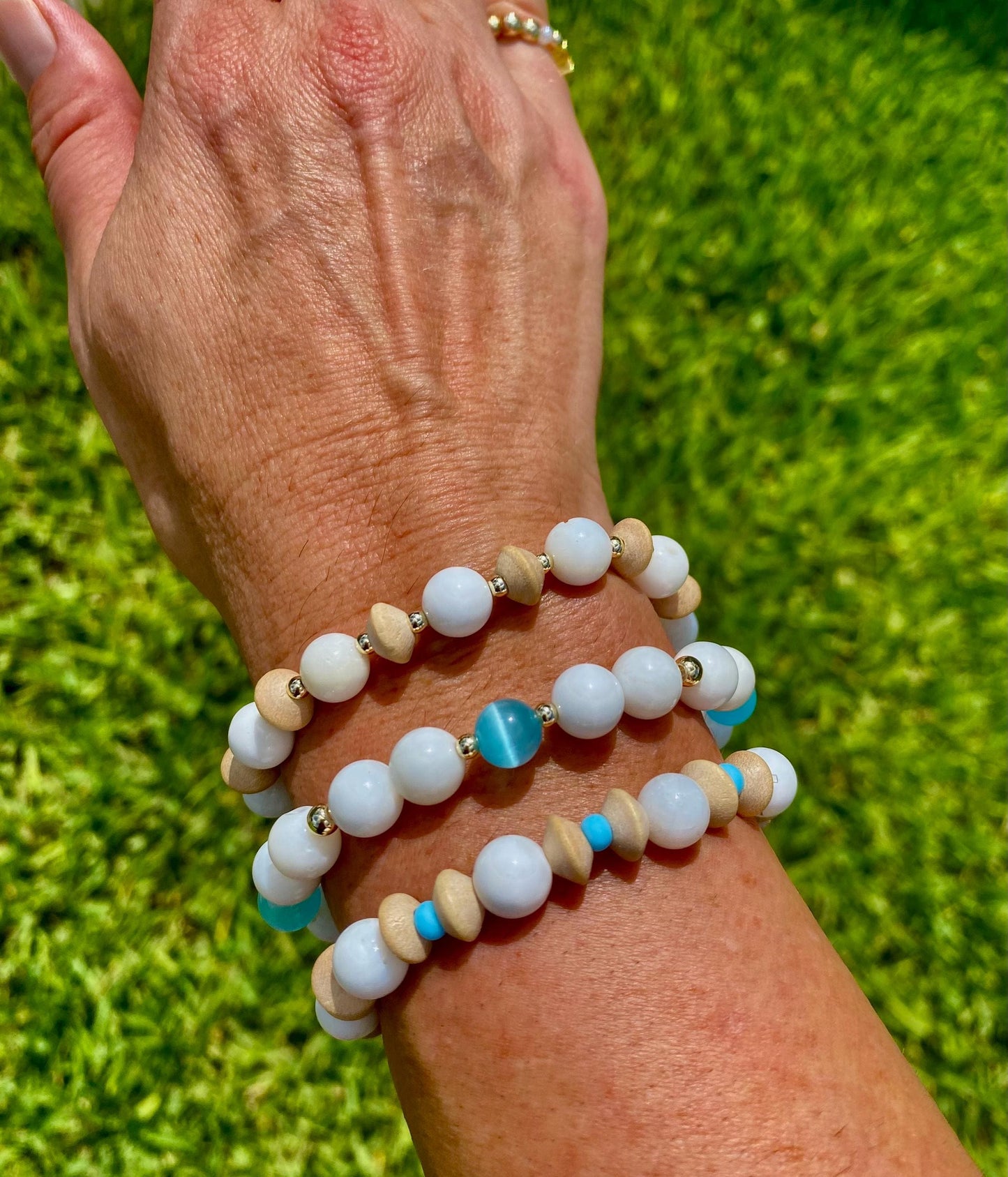 White Shell Beaded Bracelet: Natural Wood & Blue Accent Beads. Tropical Stacking Jewelry.